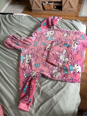 Hello kitty oversized Pink Hooded Hello Kitty Fleece